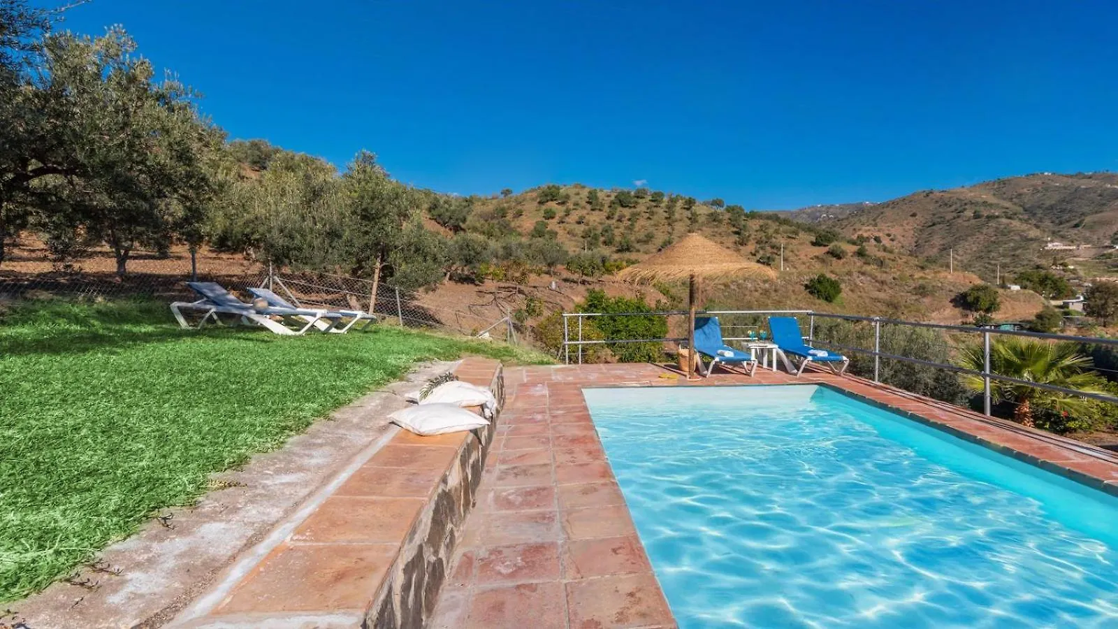 Casa Campo Chimenea Rincon De La Victoria By Ruralidays Holiday home